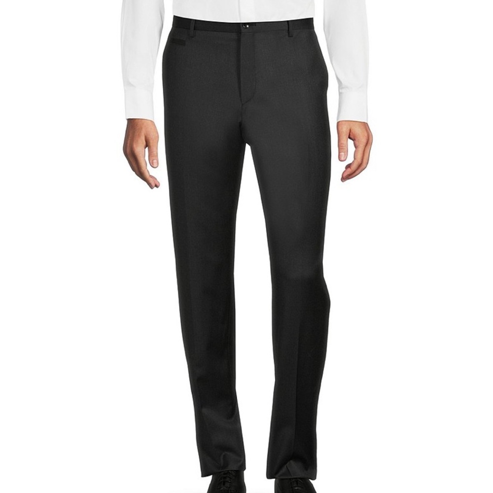 Hugo Boss Man Flat Front Solid Dress Pants .Was only worn once.